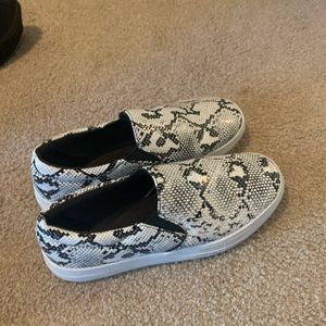 Platform Snake Skin slip on shoes